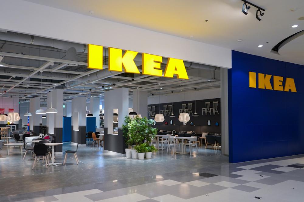 Теперь без шведской мебели: IKEA приостанавливает работу в России